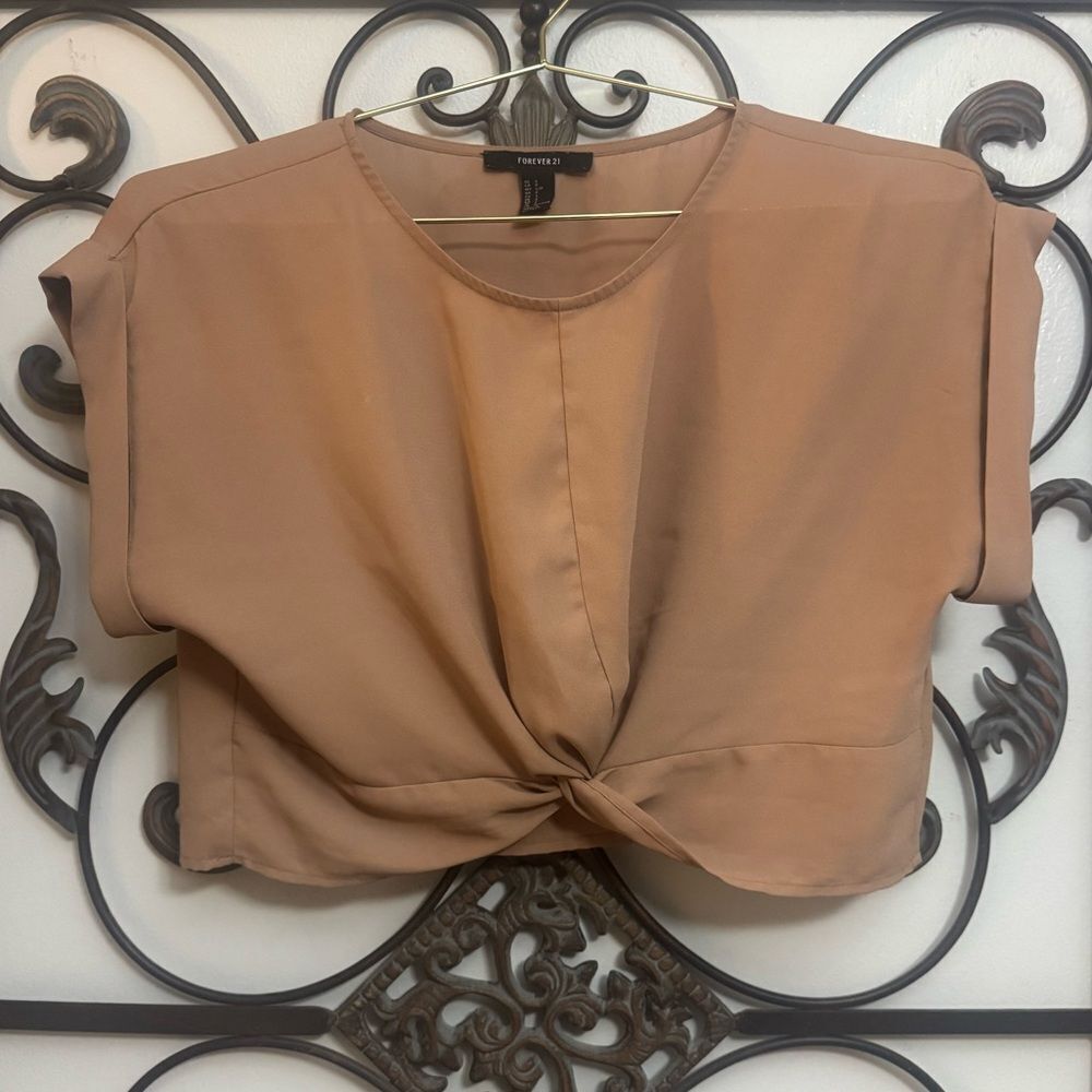 Tan Taupe Twisted Front Women's Crop Top Soft Gamine Soft Natural Kibbe Autumn